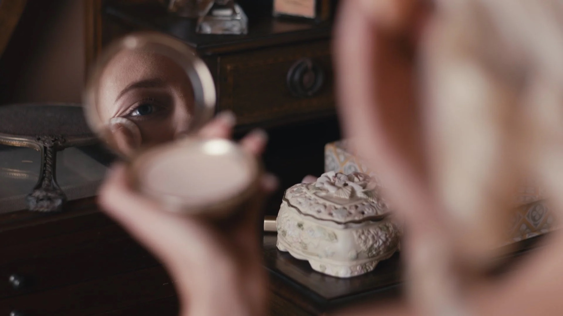 Ring — still 1