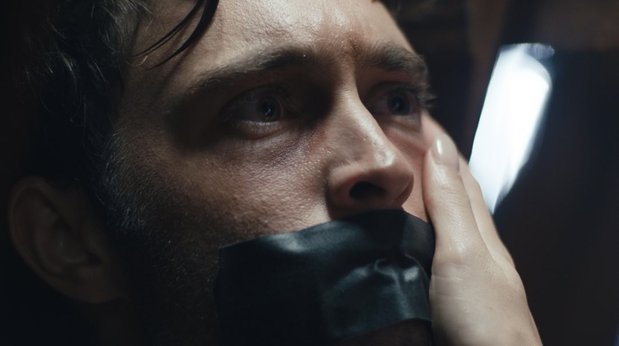 Ring — still 6
